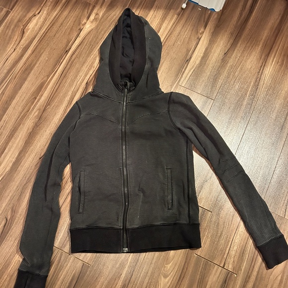Lululemon Hoodie Full Zip Grey Striped Extra Long Sleeves with Thumb Holes - Picture 1 of 4